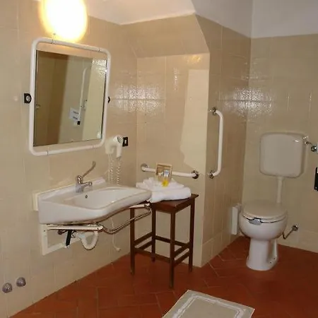 Hotel Tenuta Il Corno 3*